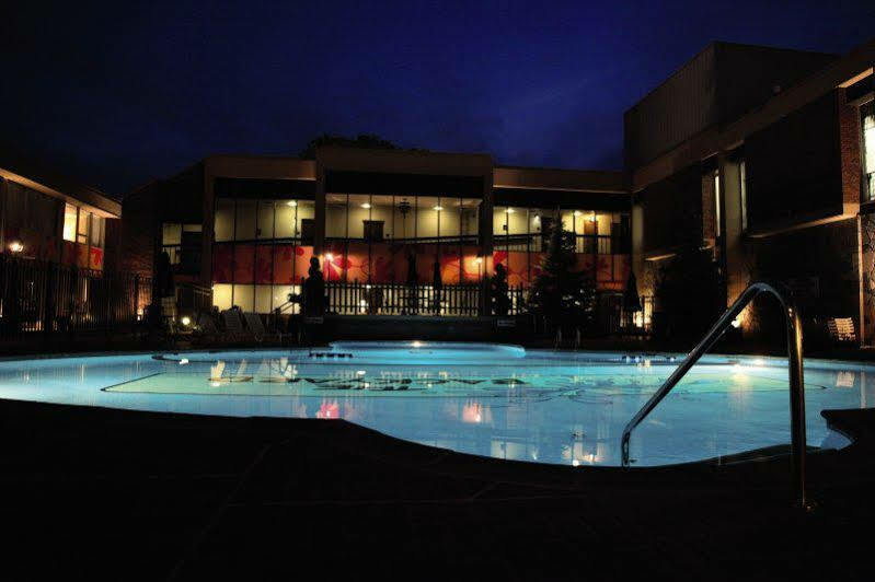 Ramada Msp Airport At The Mall Bloomington Exterior foto